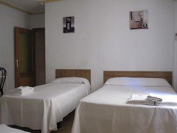 Apartamentos Madrid Hortaleza Ngoại thất bức ảnh