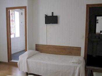 Apartamentos Madrid Hortaleza Ngoại thất bức ảnh