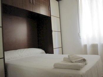 Apartamentos Madrid Hortaleza Ngoại thất bức ảnh